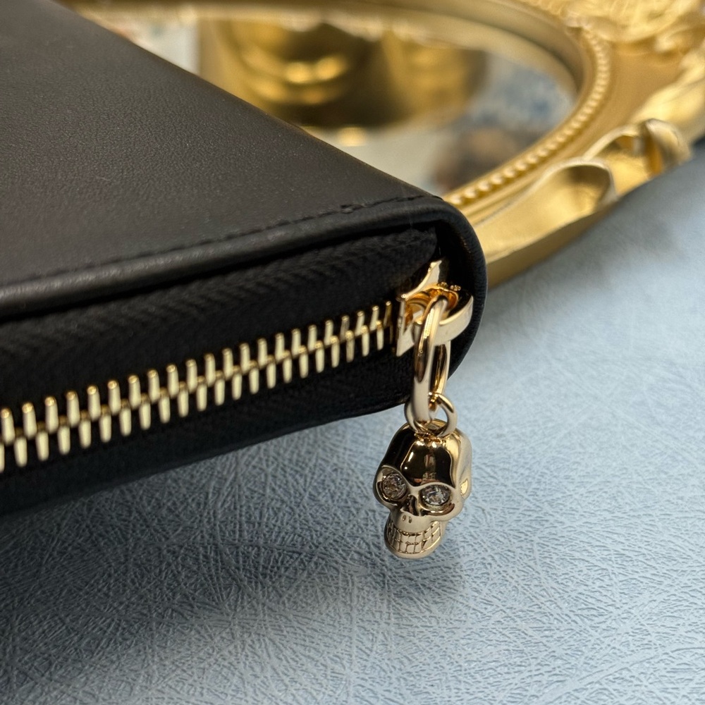 🆕 ALEXANDER MCQUEEN 🧿 NWOT Skull Embossed Leather Zip Portfolio / Agenda, Gold - Picture 7 of 14